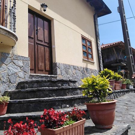 Vivienda Vacacional Casa Abuela Herminia Colunga Exterior photo
