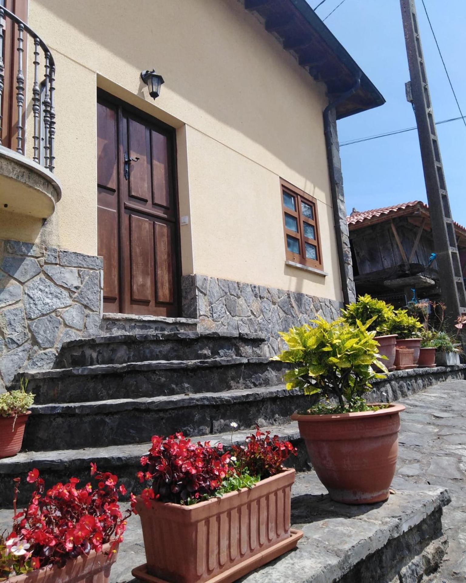 Vivienda Vacacional Casa Abuela Herminia Colunga Exterior photo