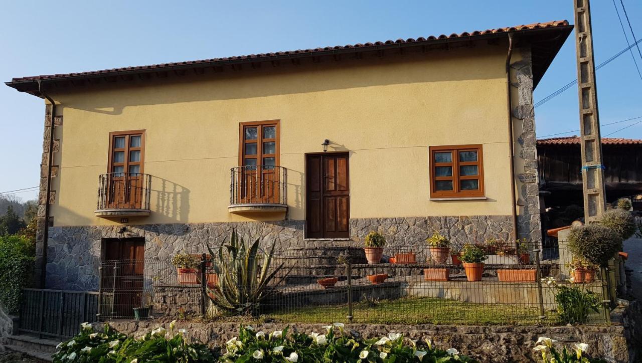 Vivienda Vacacional Casa Abuela Herminia Colunga Exterior photo
